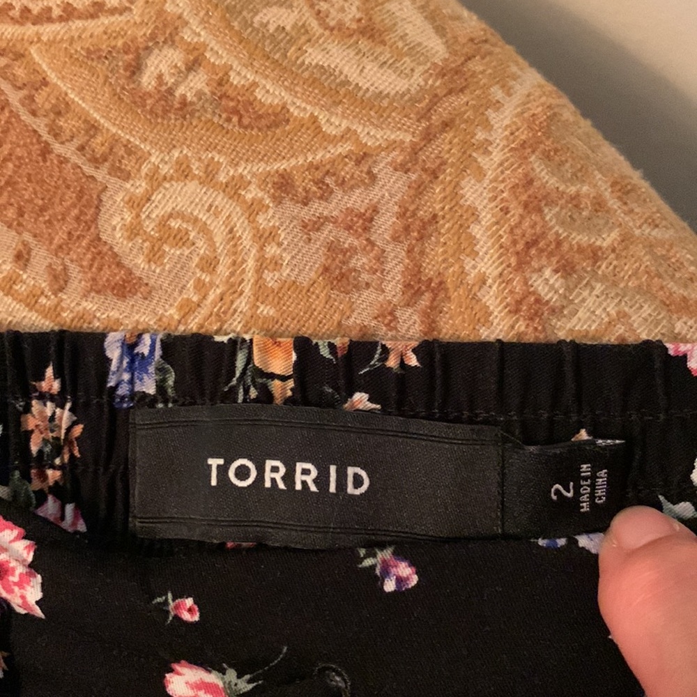Ladies pants. - Picture 4 of 5